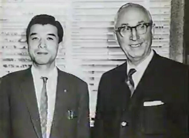 Hiroshi Yamauchi e Roy Disney
