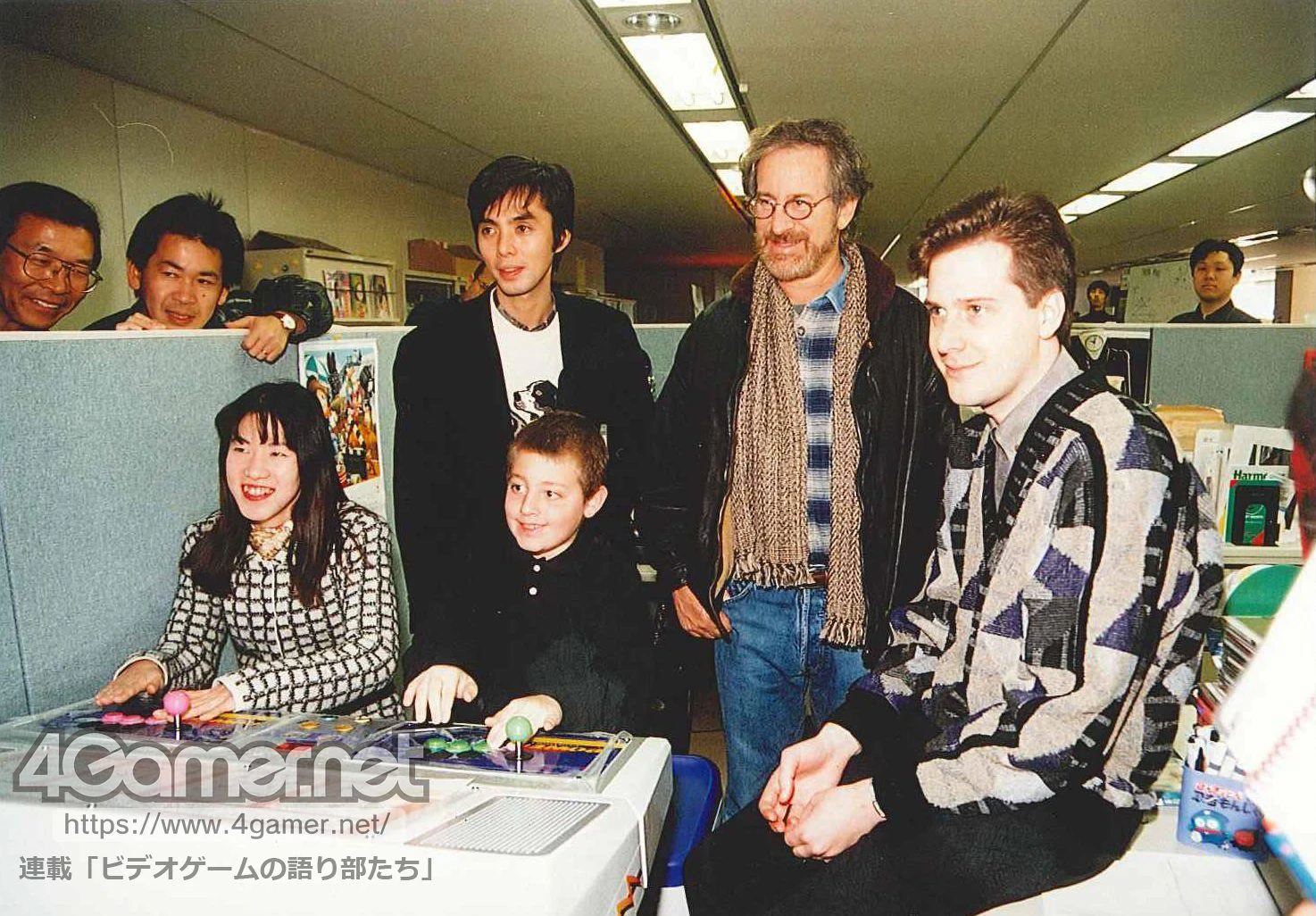 Equipe da Sega do Japão com Steven Spielberg